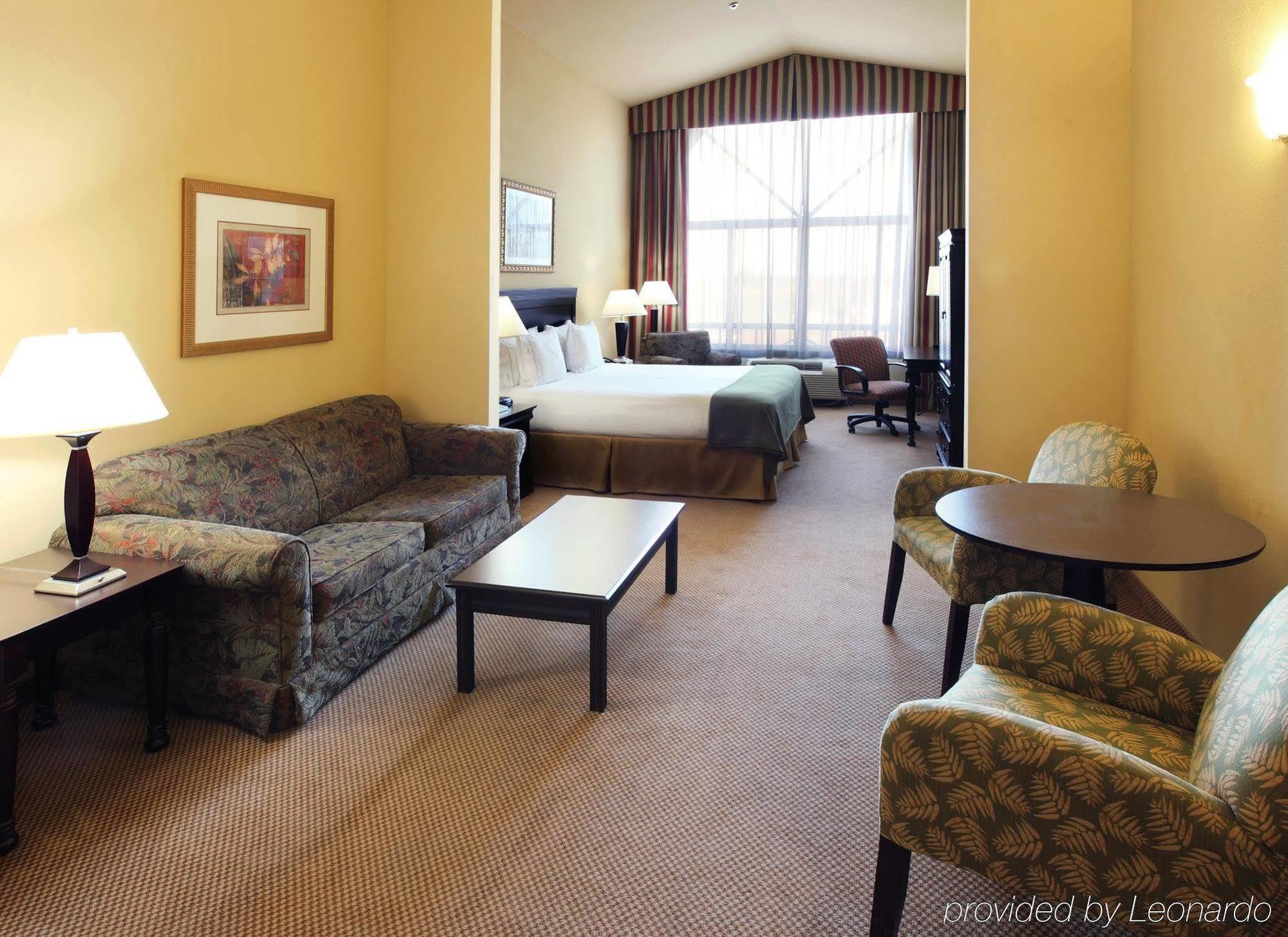 Holiday Inn Express Hotel And Suites Shreveport South Park Plaza, An Ihg Hotel Oda fotoğraf